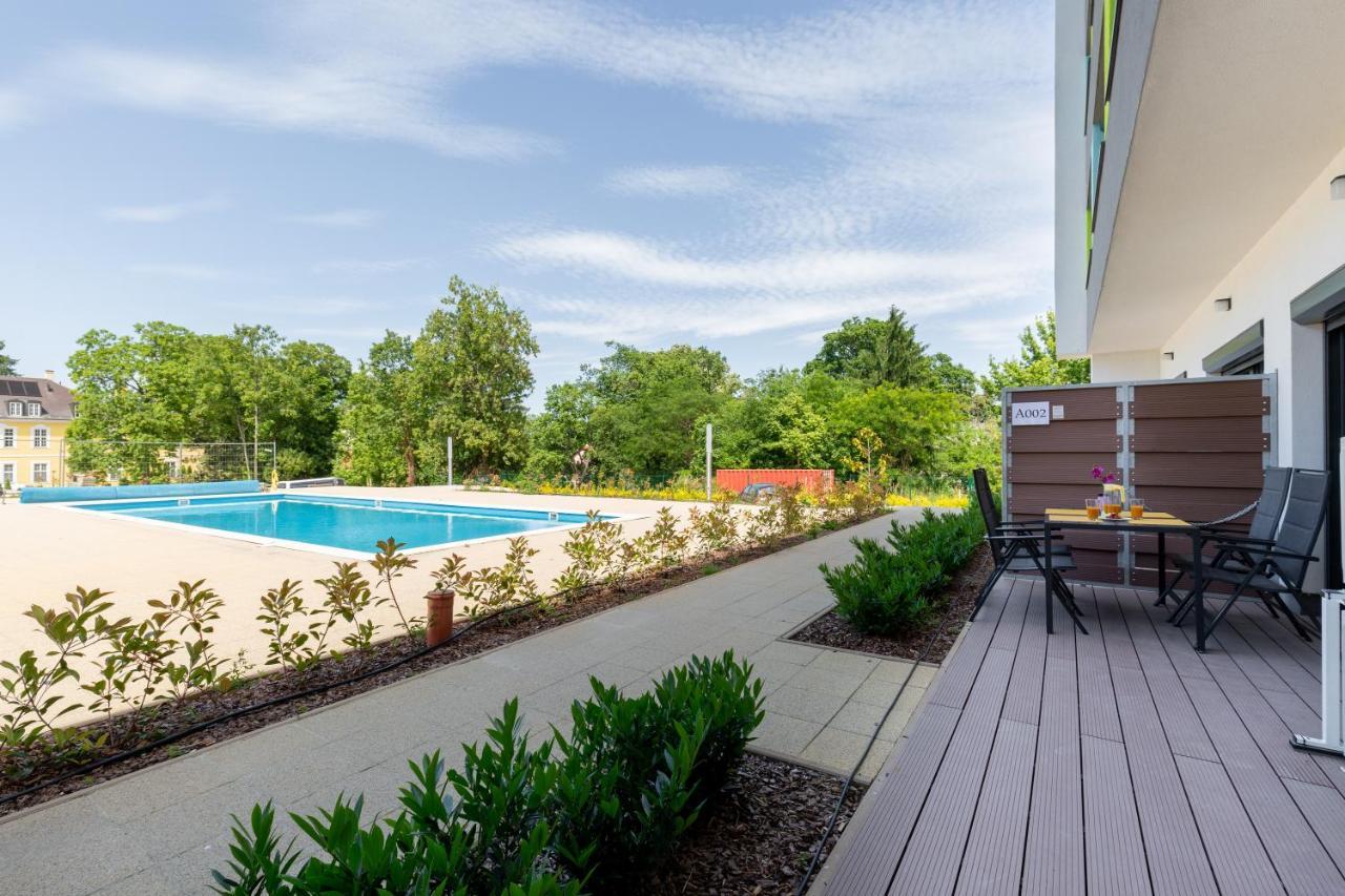 Pauzo Balaton Aparthotel Balatonföldvár Exterior foto