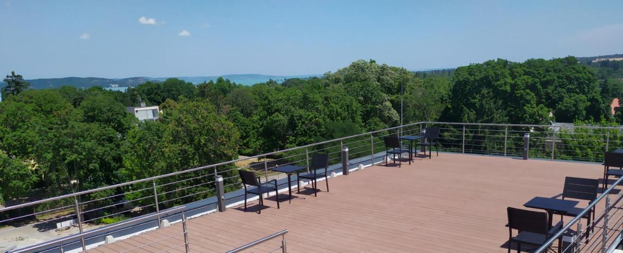 Pauzo Balaton Aparthotel Balatonföldvár Exterior foto