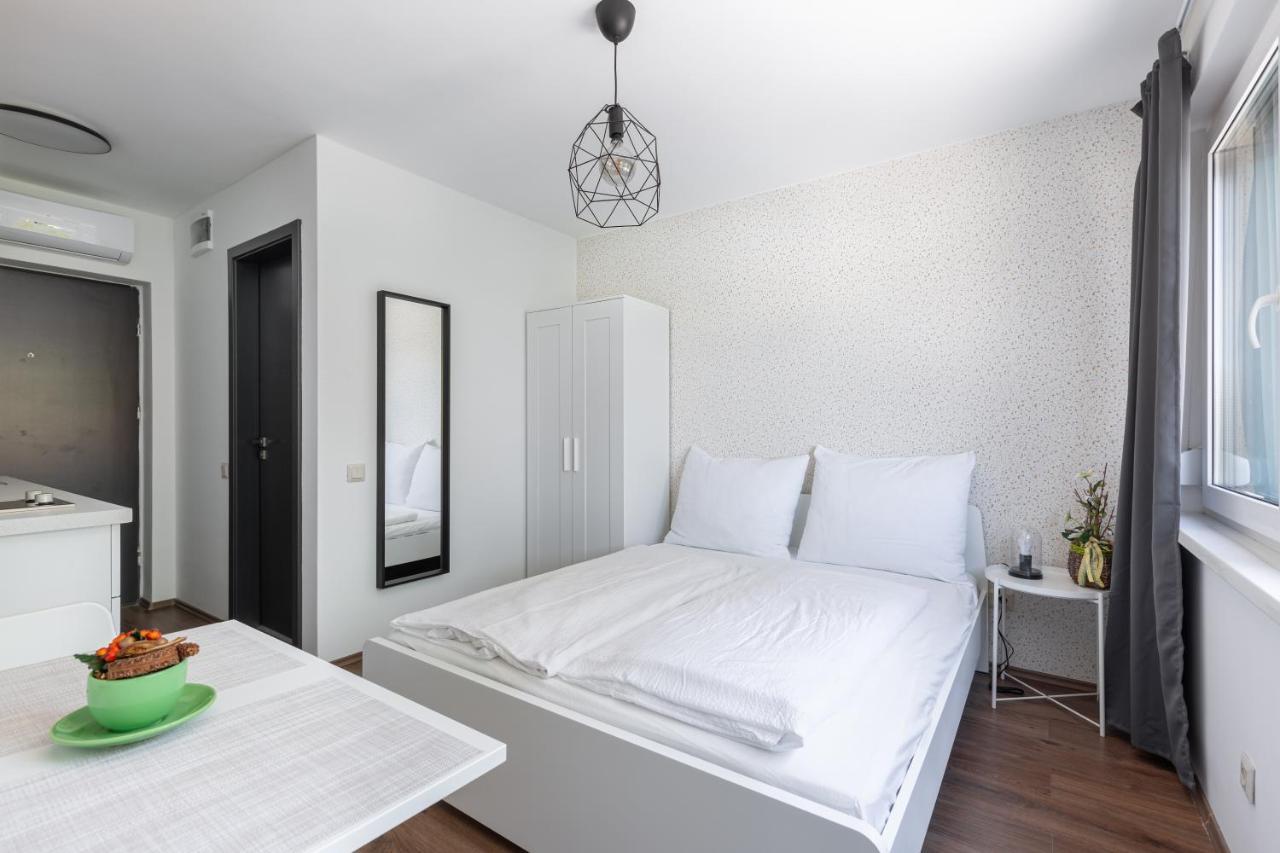 Pauzo Balaton Aparthotel Balatonföldvár Exterior foto