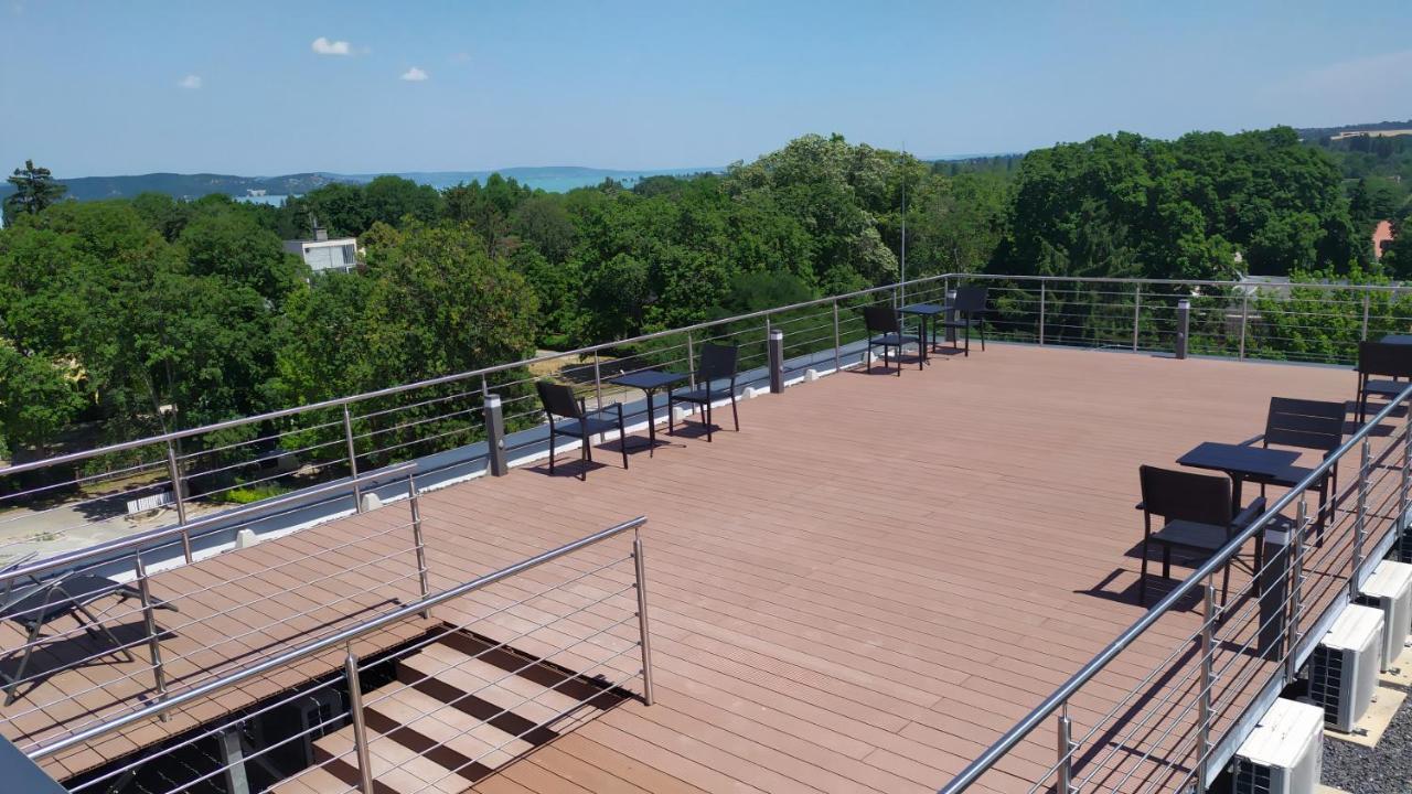 Pauzo Balaton Aparthotel Balatonföldvár Exterior foto