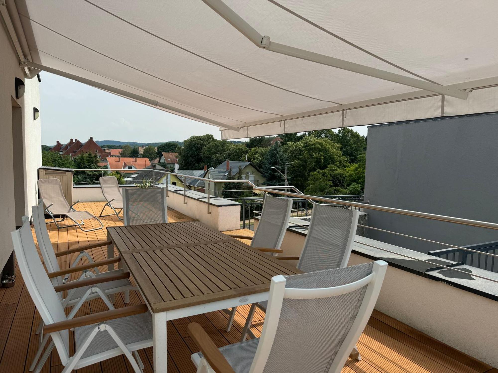 Pauzo Balaton Aparthotel Balatonföldvár Exterior foto