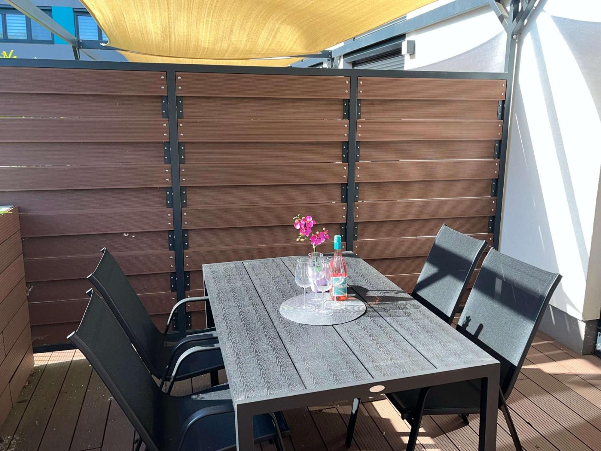 Pauzo Balaton Aparthotel Balatonföldvár Exterior foto